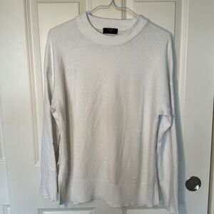Tahari crew neck sweater white size XL